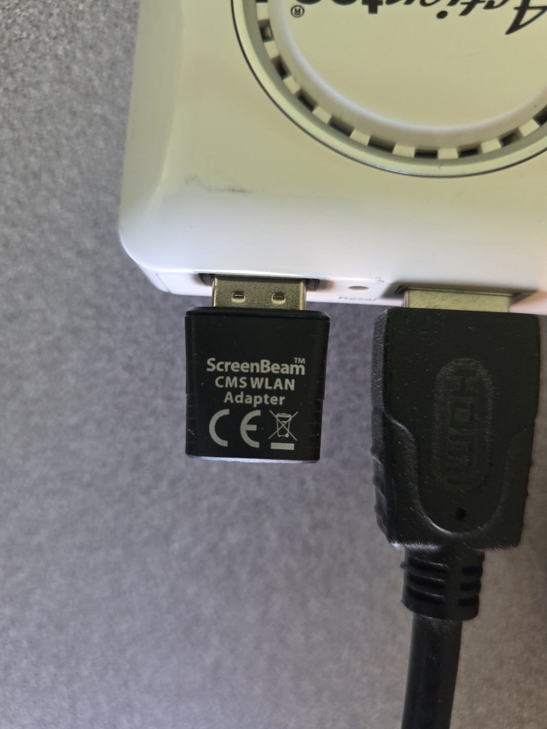 Actiontec ScreenBeam Pro Edition SBWD100B Wireless Display Receiver & Adapter