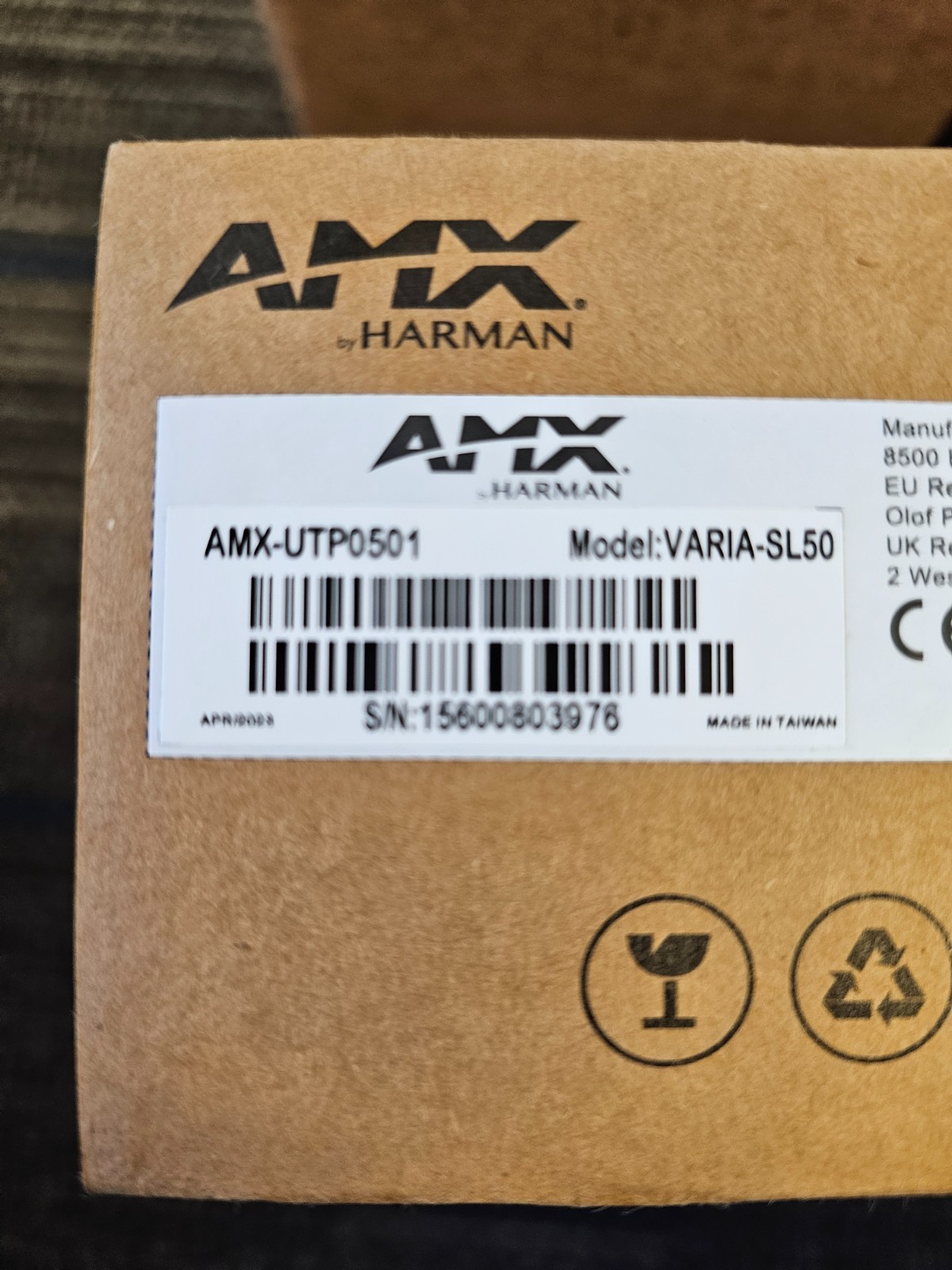 AMX Varia SL, 5.5” Portrait Ultra-Slim Wall Mount Touch Panel – AMX-UTP0501