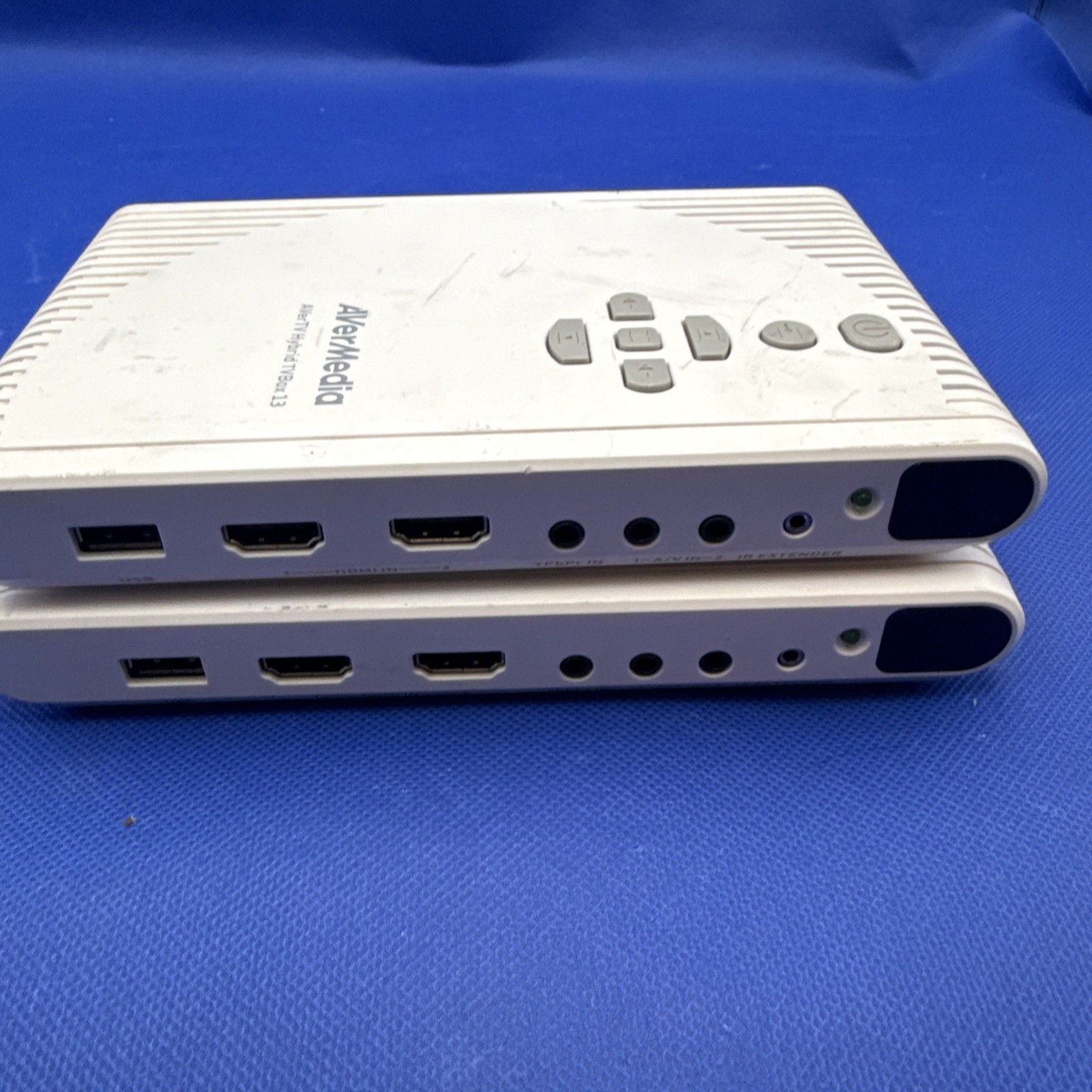 Lot Of 2 AverMedia A200P Hybrid TVBox 13 – Input TV/Video Hub – Power Adapter