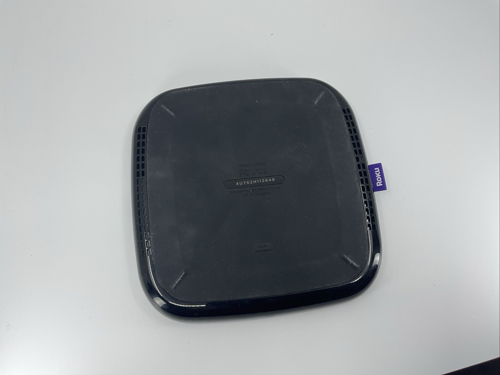 Roku 4 (4400X) 4K UHD Streaming Media Player – Black