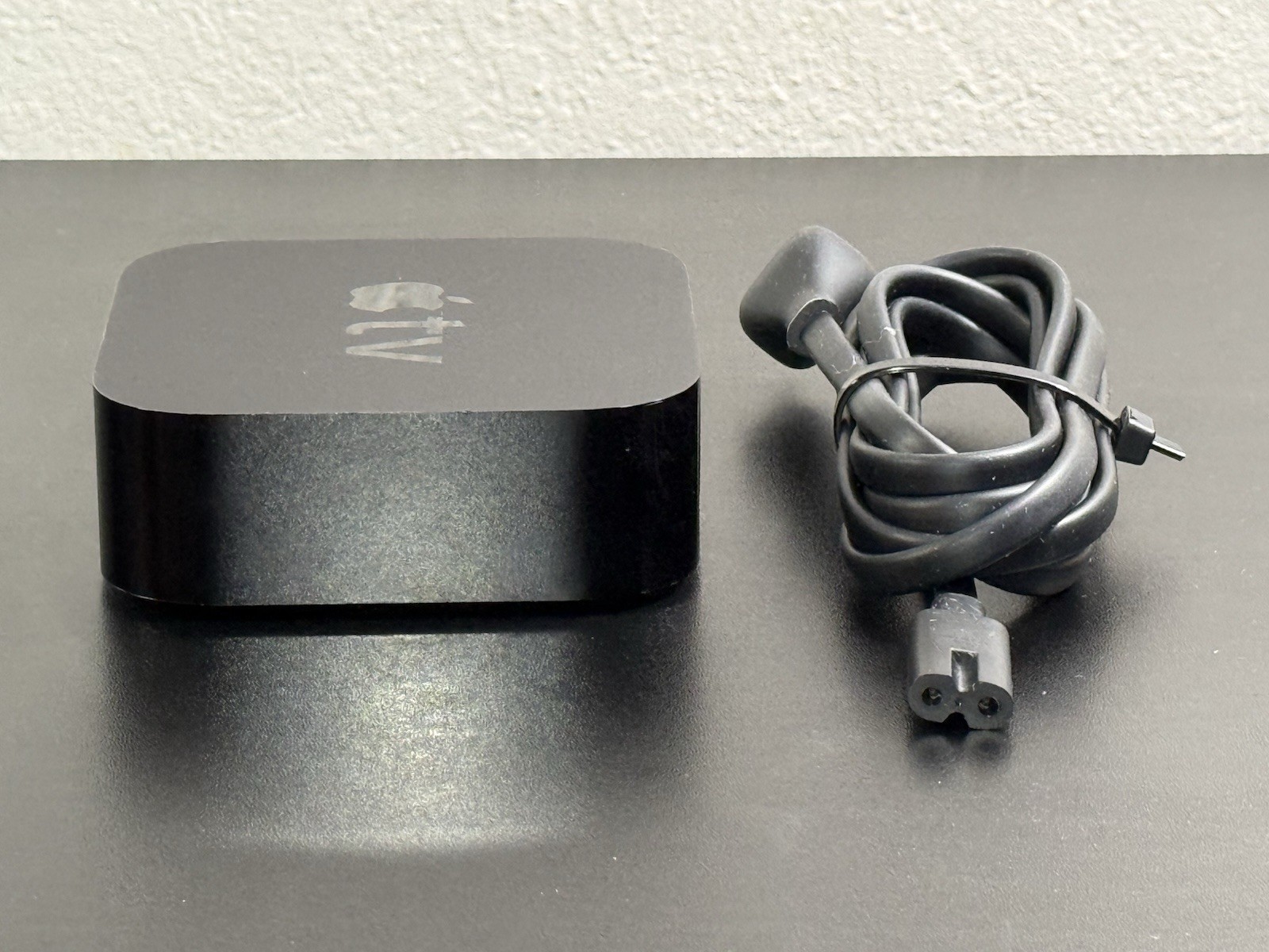 Apple TV HD 4th Gen 32GB A1625 Media Streamer w/ Power Cord No Remote 1080p FHD