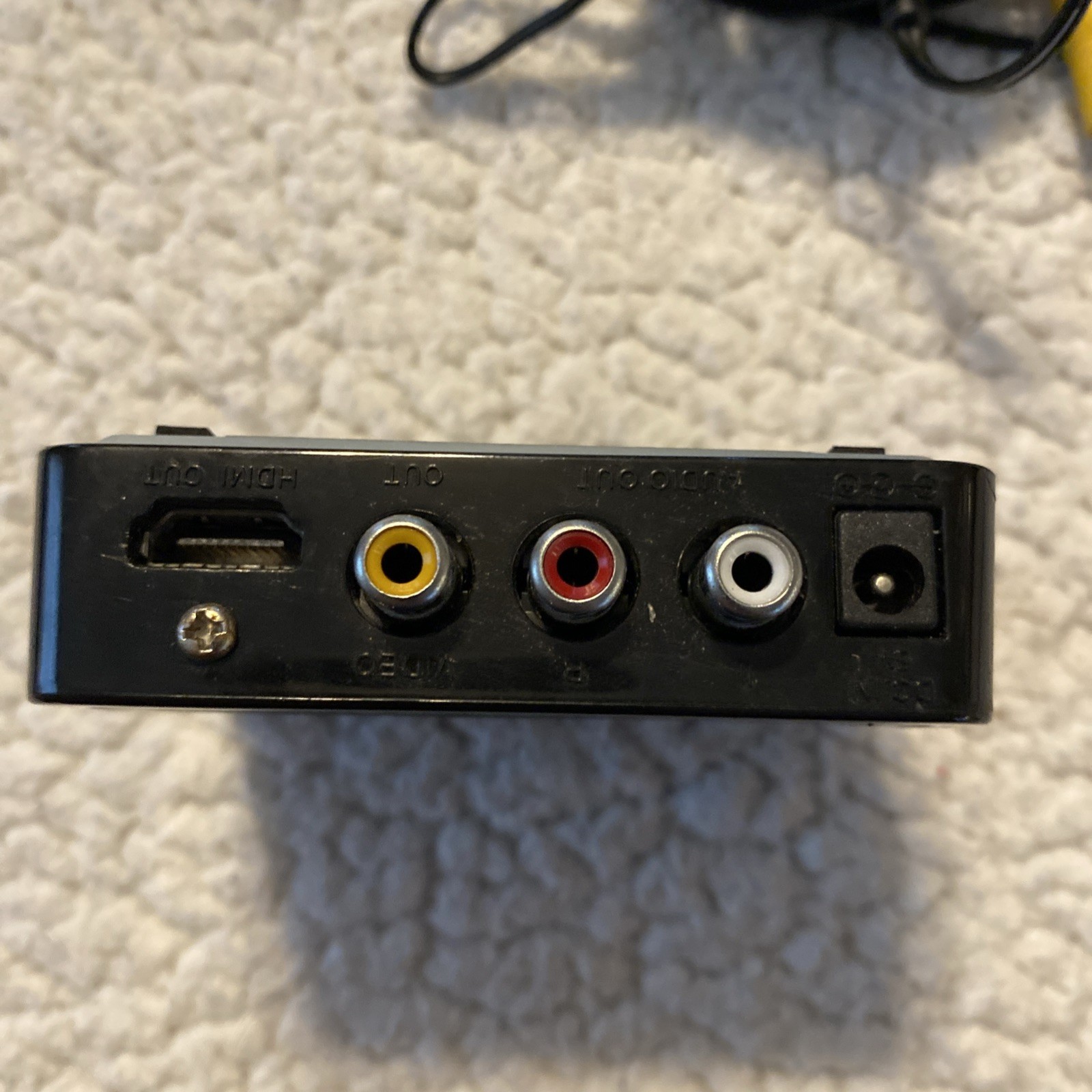 RCA Mo.# DSB772WE Wi-Fi Streaming Media Player W/ Power supply, Remote, RCA plug