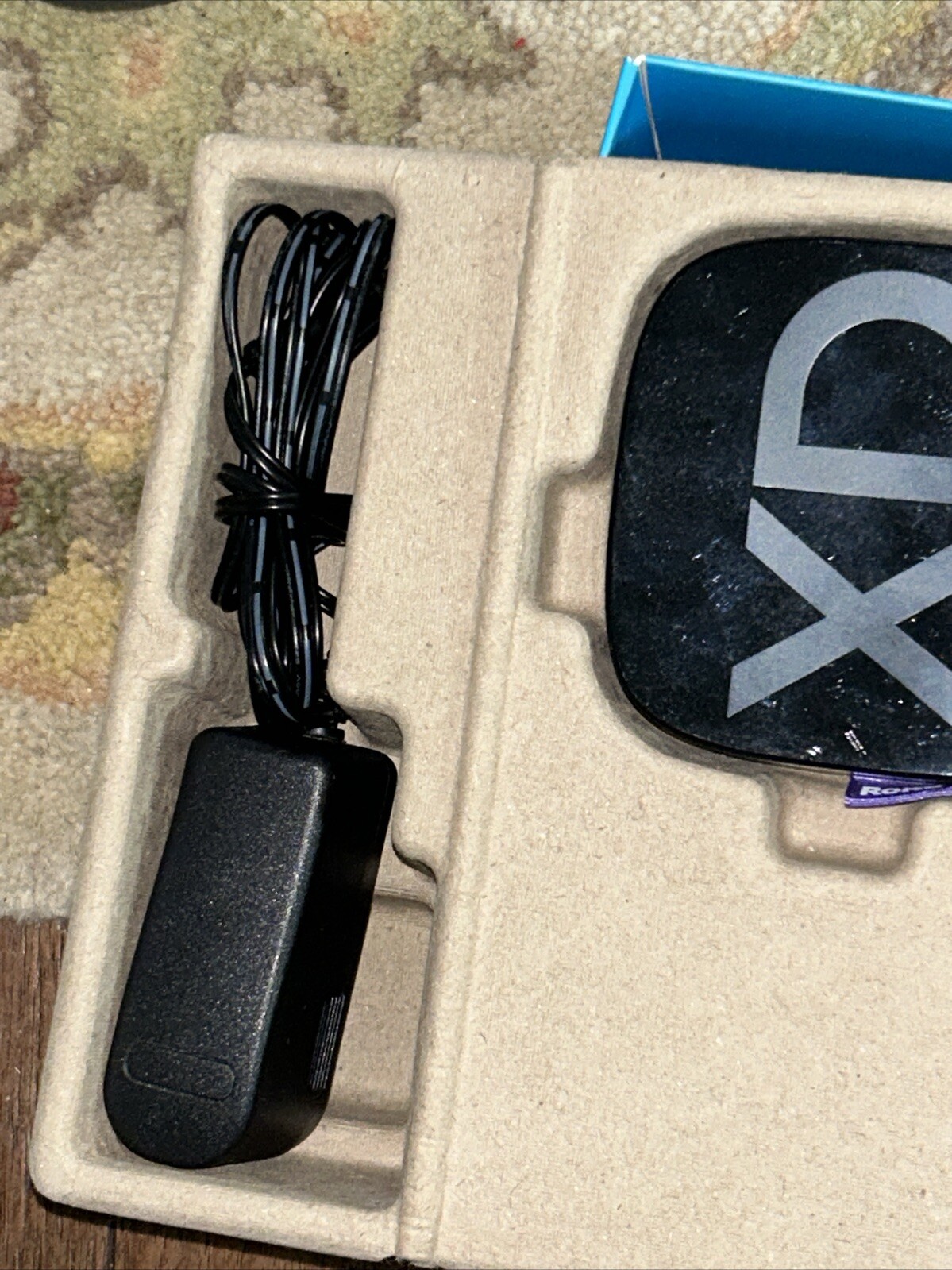 Roku 2XD Media Streamer 3050R Black w/Remote AC Adapter & HDMI Cable Tested Good