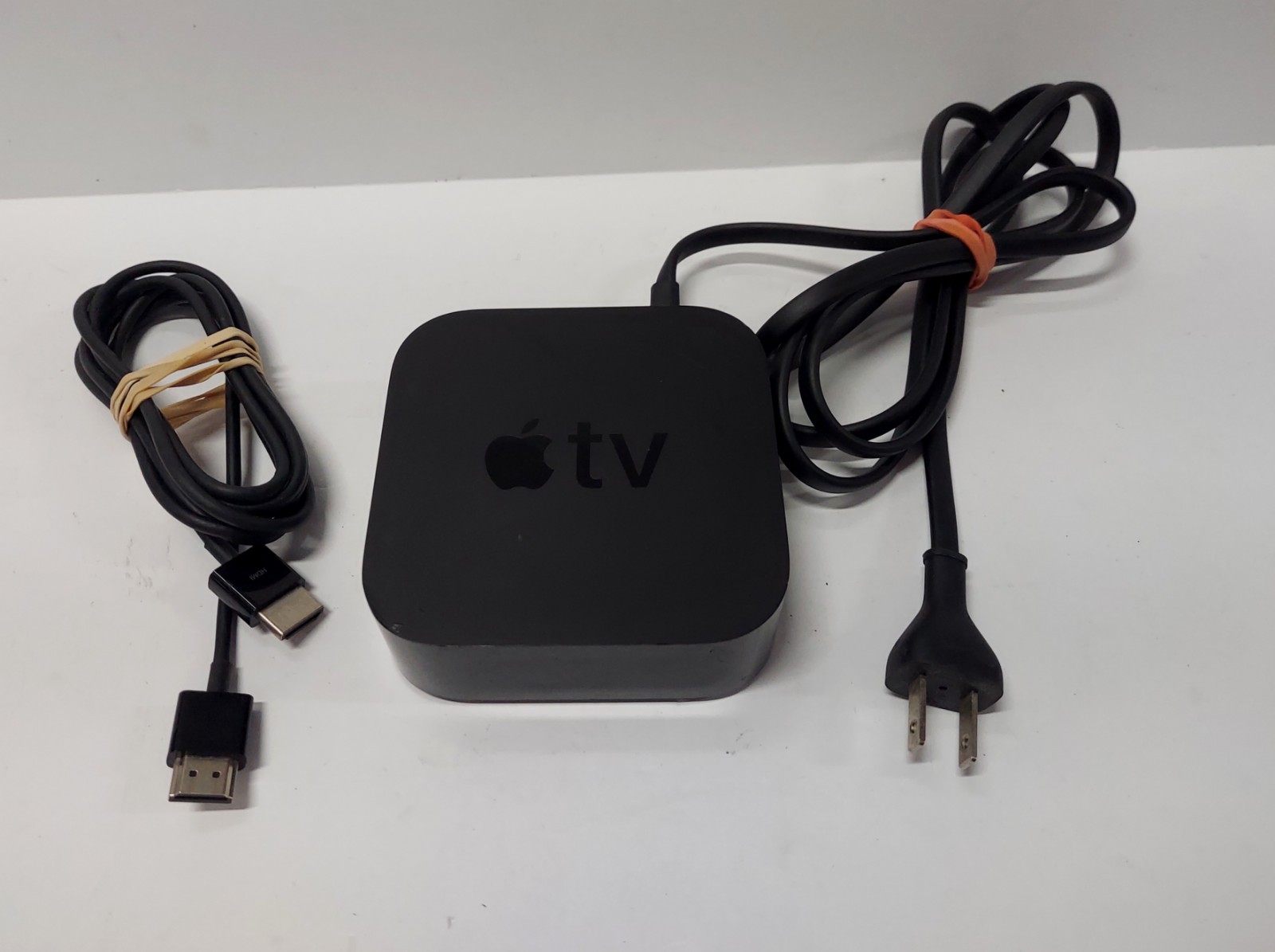 Apple TV 4K HD Digital Media Streamer A1482 2160p WiFi HDMI Black Power Cord