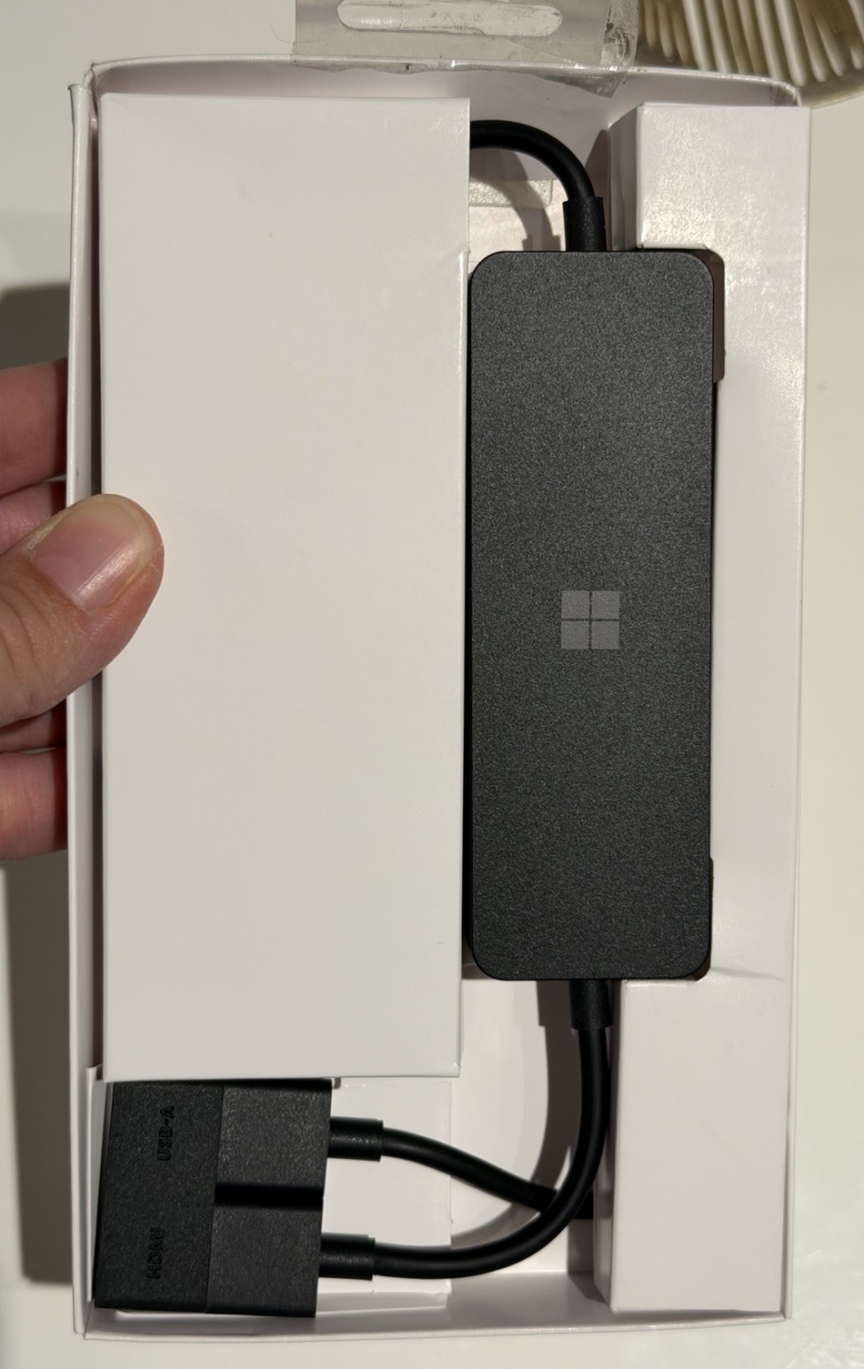 MICROSOFT 4K WIRELESS DISPLAY ADAPTER 1942
