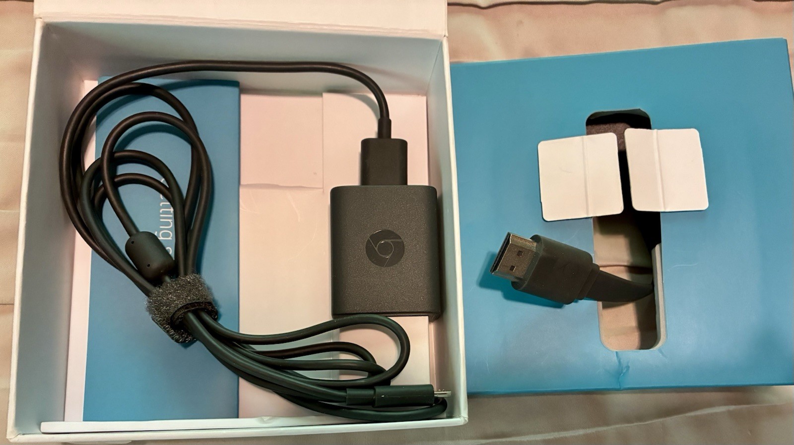 Goggle Chromecast TV Media Streaming Device 1080p NC2-6A5 Screen Mirroring