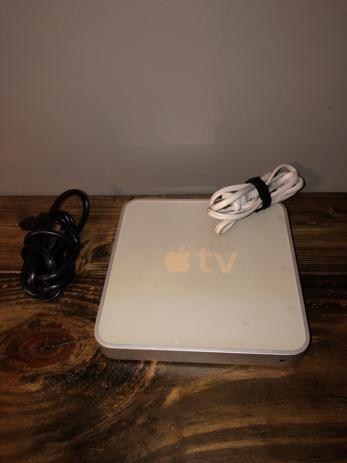 Apple TV Model A1218 With Hdmi Cable – No Remote