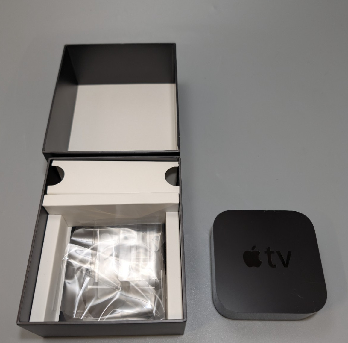 Apple TV HD 4th Gen A1625 -EMC 2907 – Pelase read Description.