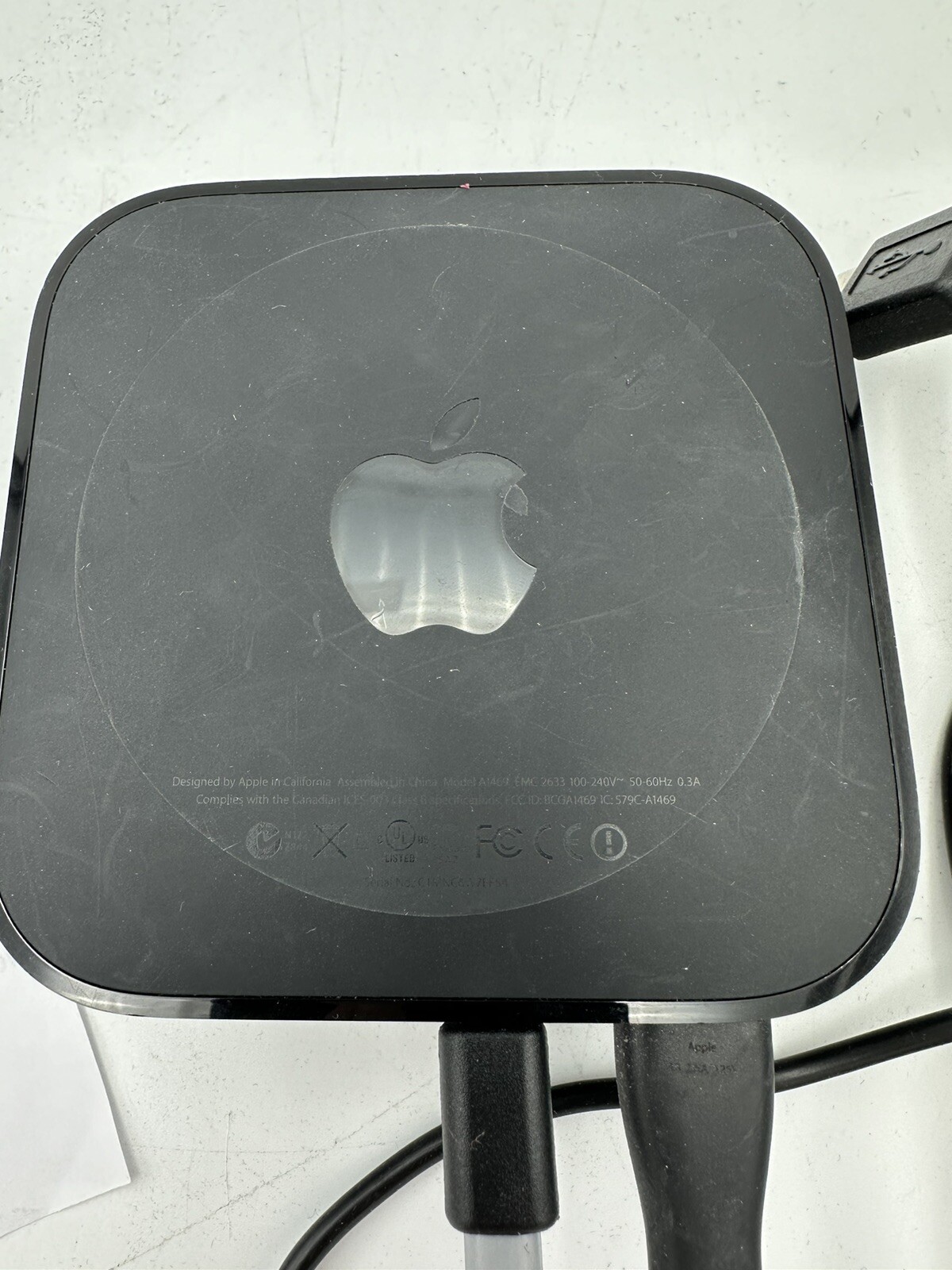 Apple TV~HD Media Streamer~Model 1469~ With Besia Remote~Works See Description