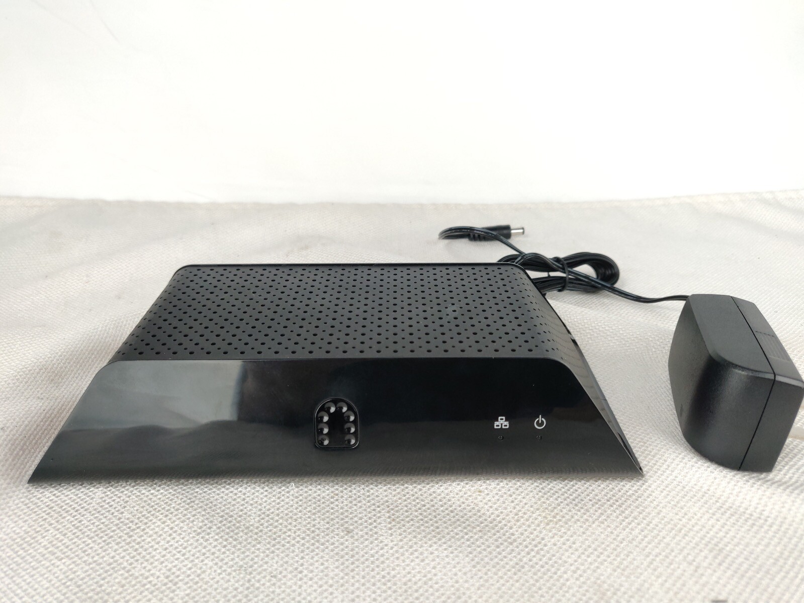 Slingbox Solo Media Streamer Set Top Box Model SB260-XXX (CT) (QS)