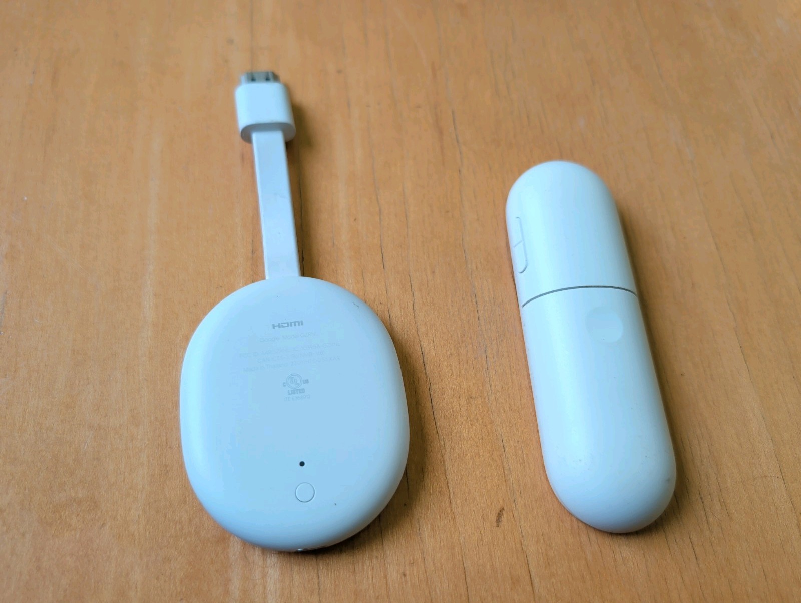 Google Chromecast GZRNL 4K UHD with Power and Remote Tested