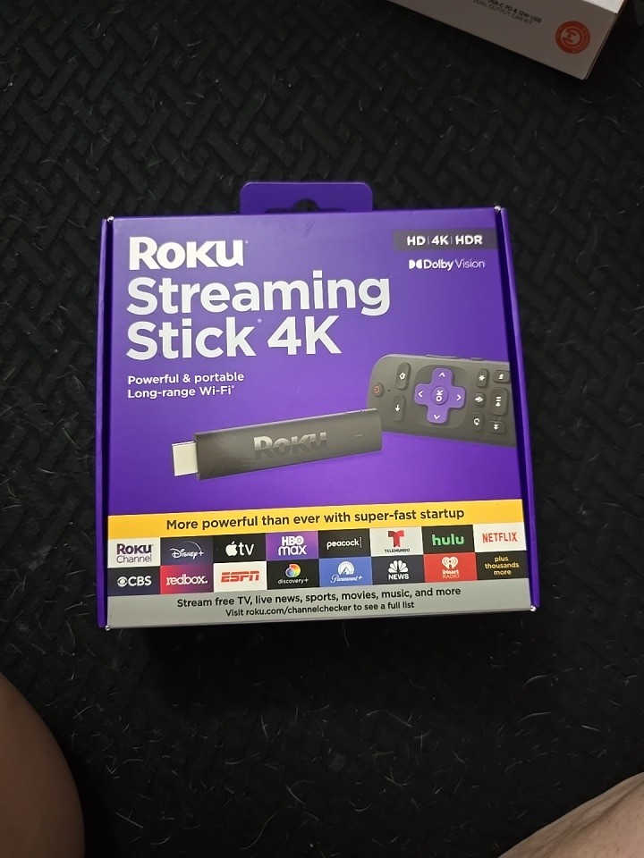 BRAND NEW Roku Streaming Stick 4K Streaming Device 4K/HDR/Dolby Vision Remote