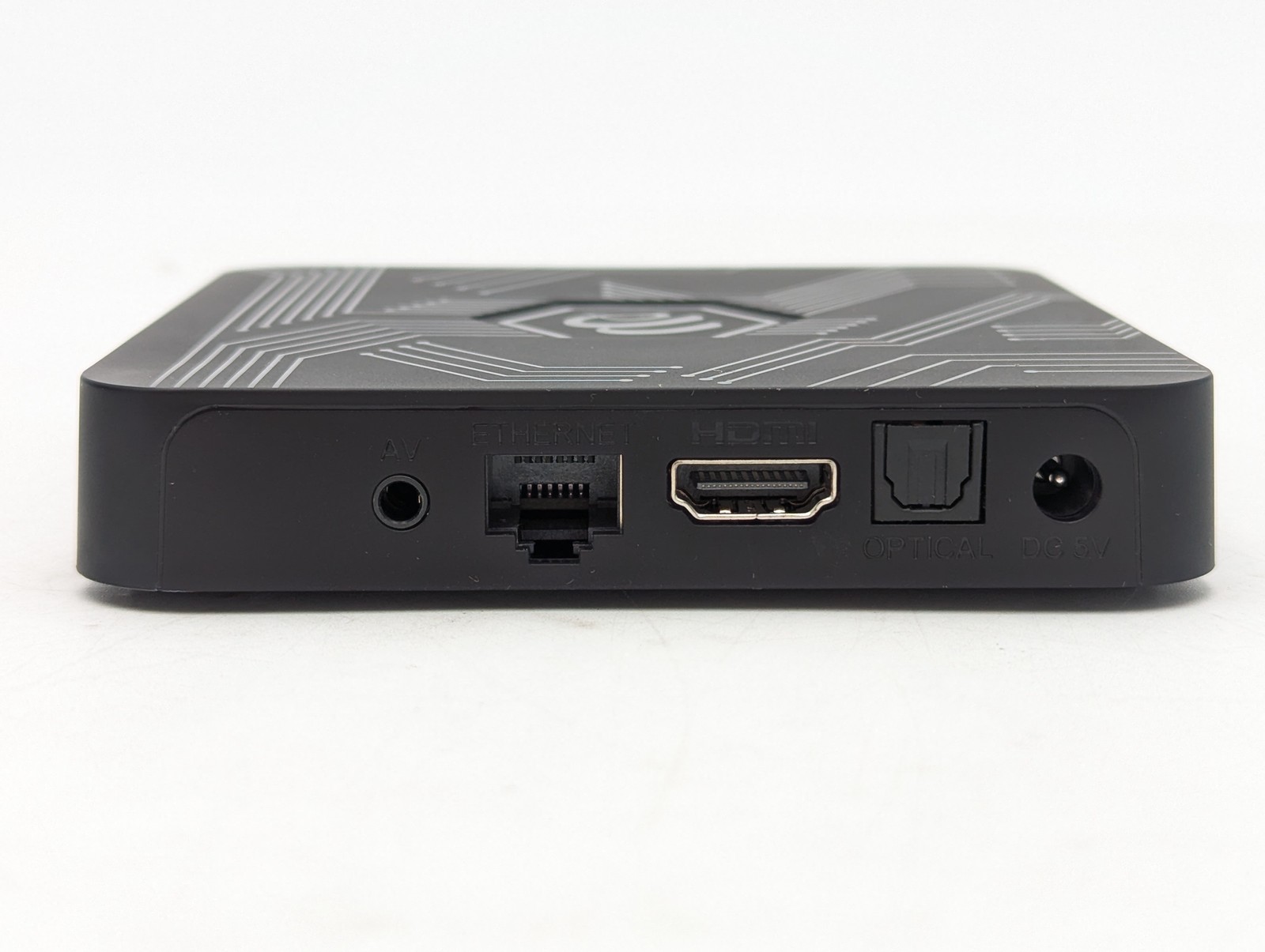 Buzz TV Essentials E2 4K UHD 2GB RAM 16GB Dual Band Streaming Device | Black