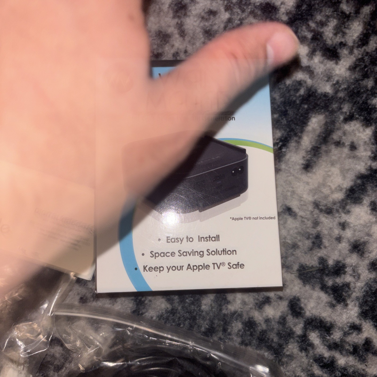 BRAND NEW Authentic Apple TV HD 32GBw/ Remote HD 1080p, MHY93LL/A W Free Gifts