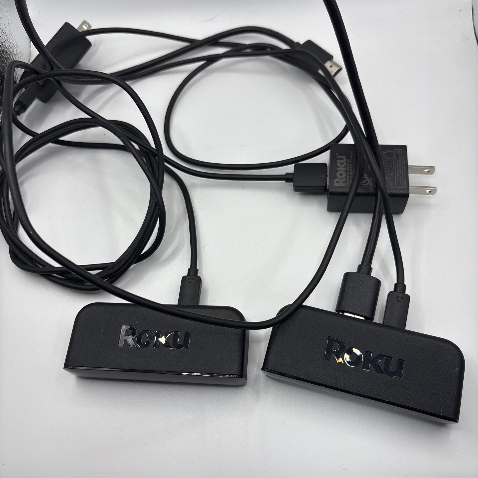Roku Model 3920X Streaming Media Device w/ Power Supply Cable HDMI Cable See Des