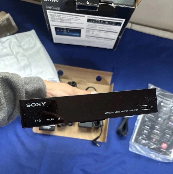 Sony SMP-N100 Network Media Player Black Wi-Fi Ethernet HDMI w/ Remote