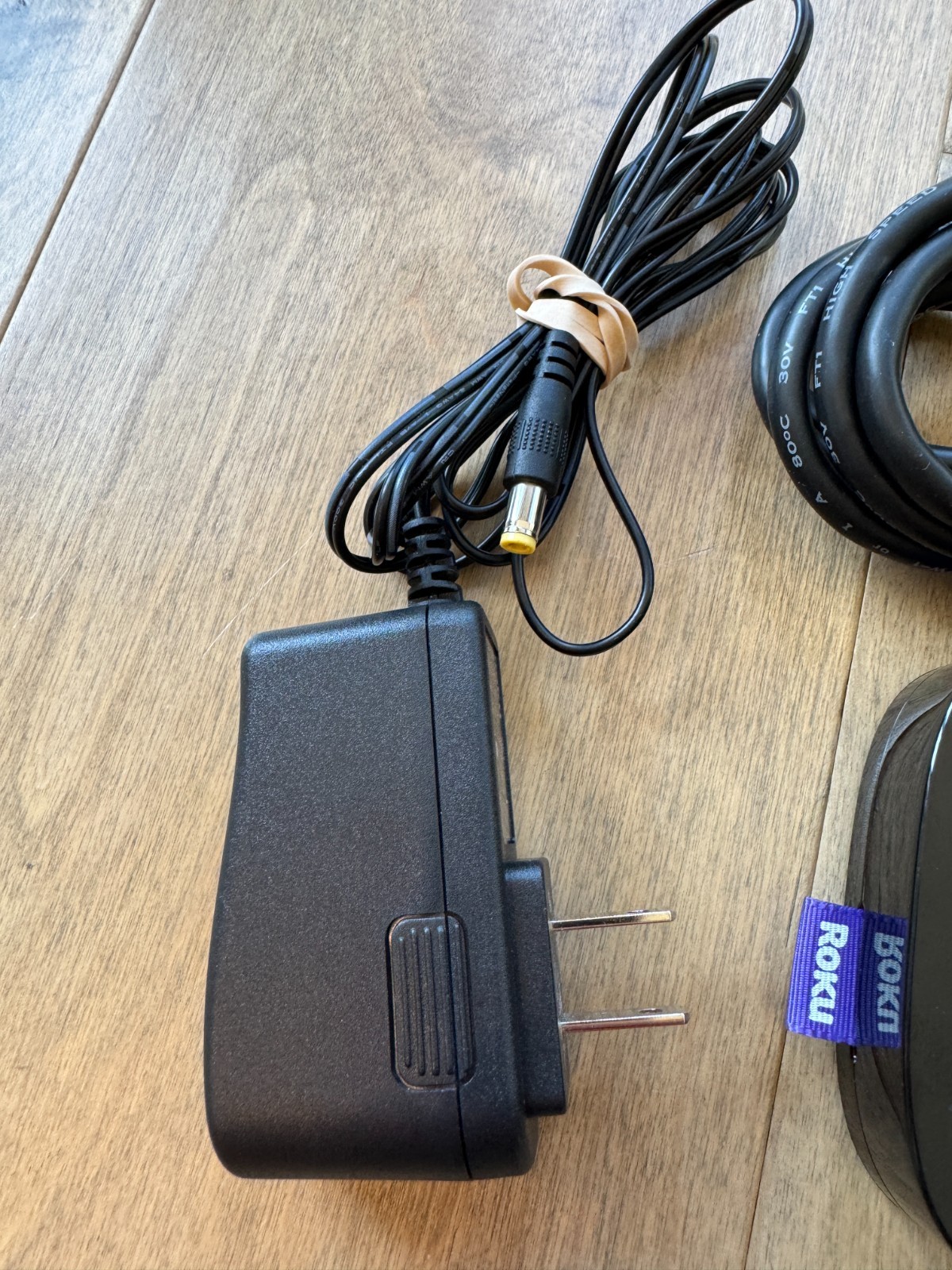 Roku 2 XD 3050X Media Streamer w/ Remote, Power Supply, HDMI Cable TESTED WORKS