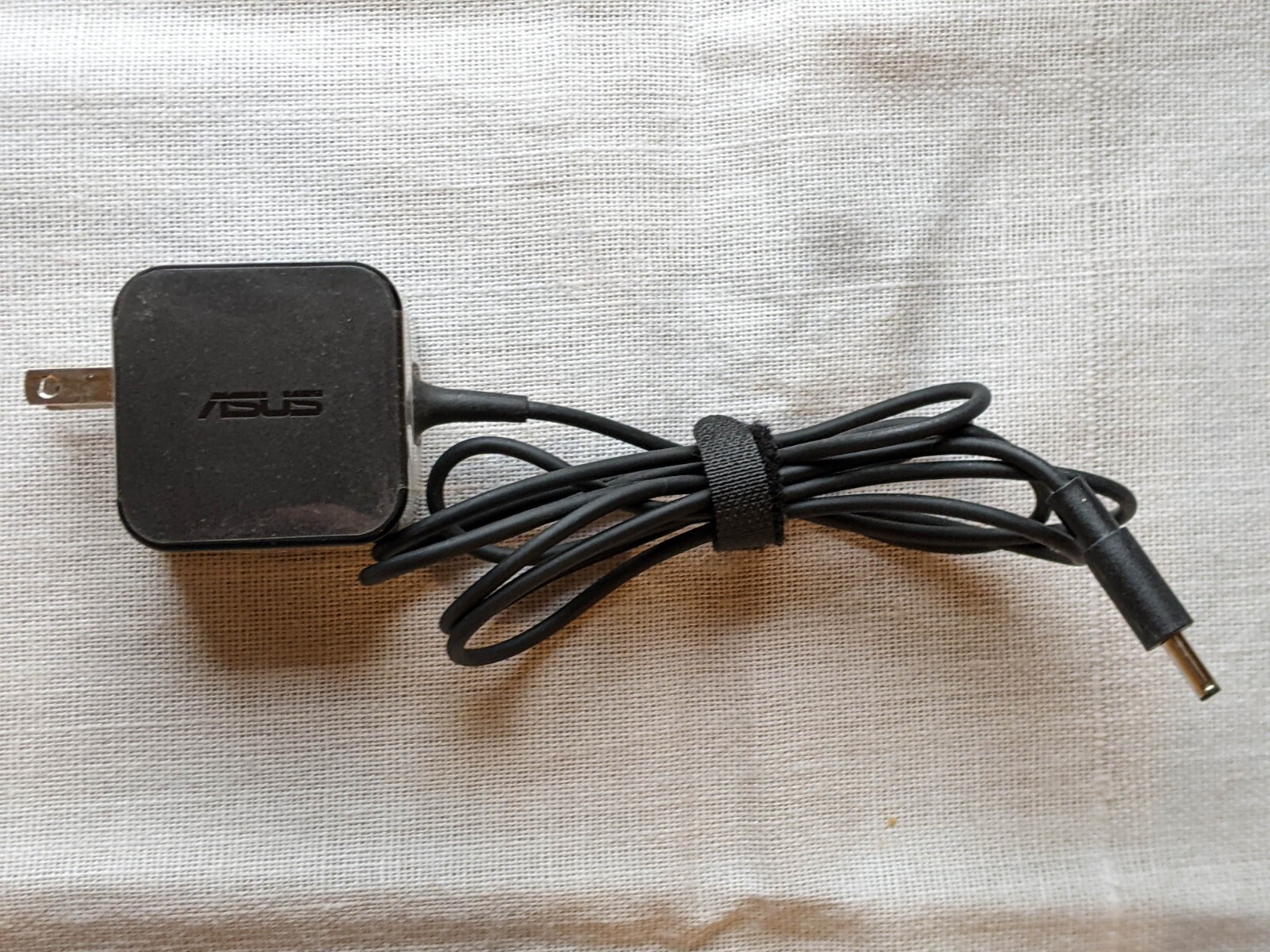 ASUS Nexus Player 1080p TV500I Android With And Power Cable – Tested- No Remote