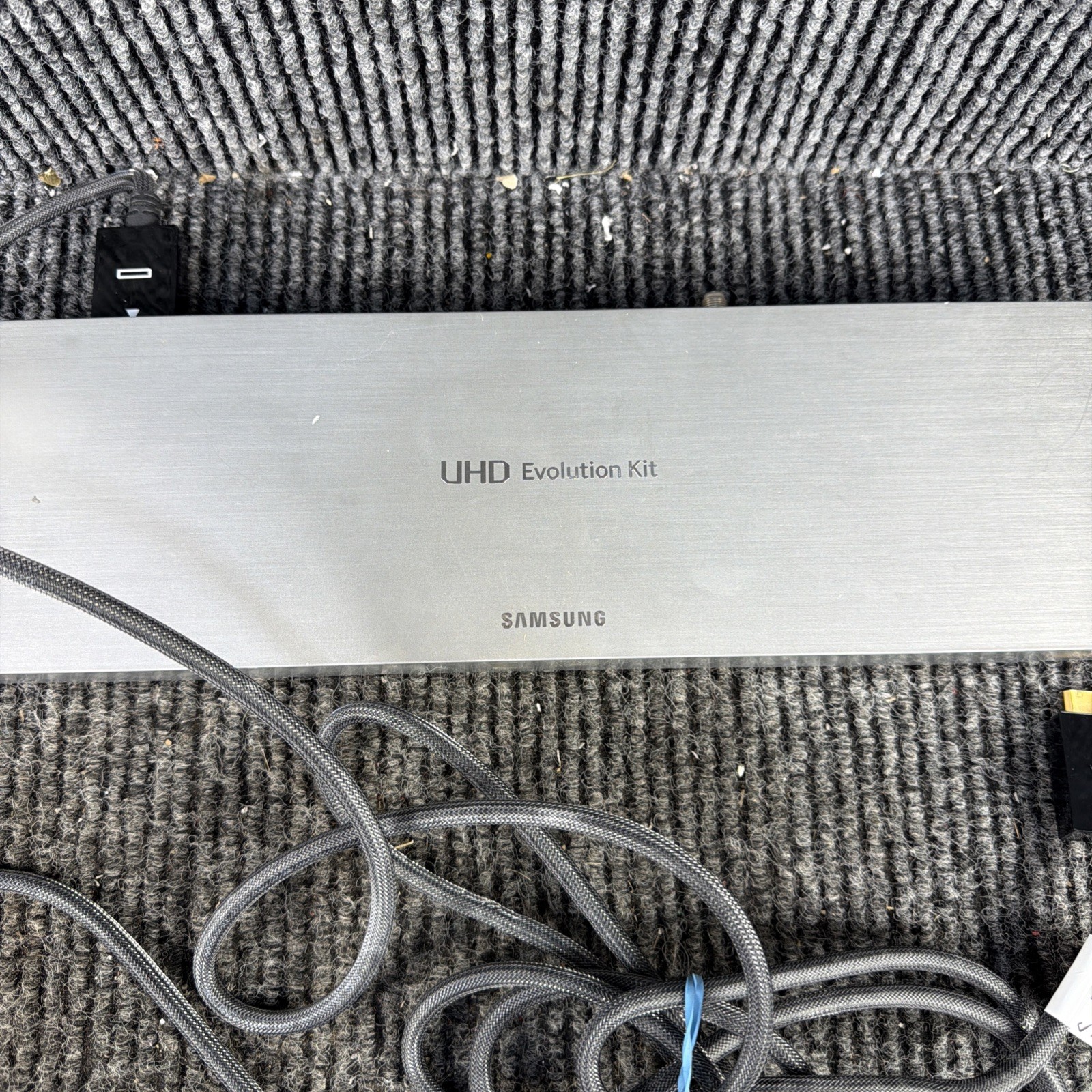 Samsung UHD Evolution Kit (2014) SEK-2500U with One Connect Cable (READ)