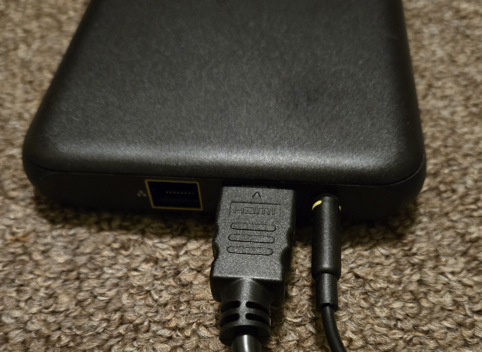 Xumo SCXI11BEI XiOne-SC(B) Stream Box 4K Ultra HD Streaming W/ POWER SUPPLY