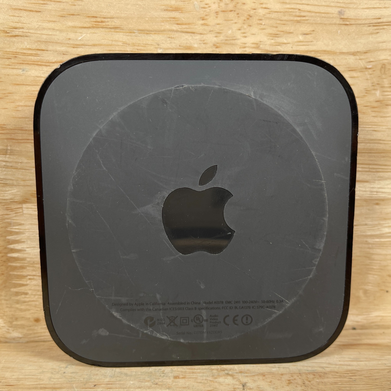 Apple TV (2nd generation) A1378 HDMI/Ethernet 8GB 720p 30fps WiFi Media Streamer