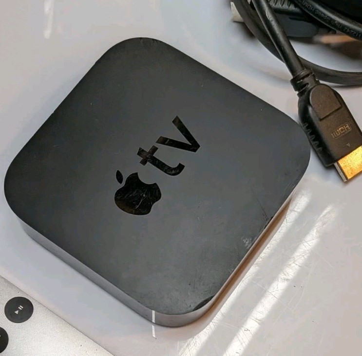 Apple TV 1080p 8GB Digital HD Media Streamer WiFi No Remote A1427