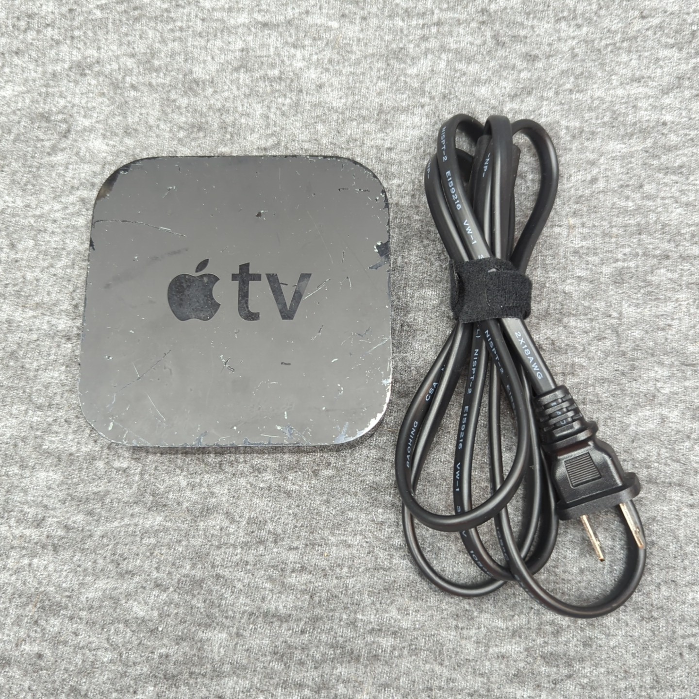 Apple TV 3rd Generation Digital HD 8GB Media Streaming Player A1469 Black