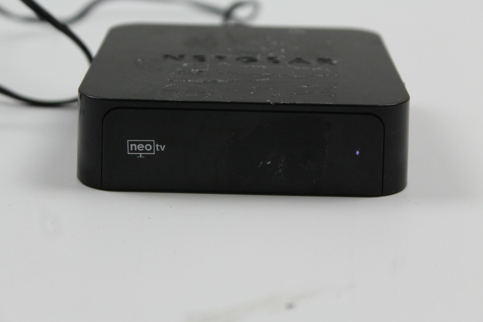 Netgear NTV300 Neo TV Streaming Player Powers On