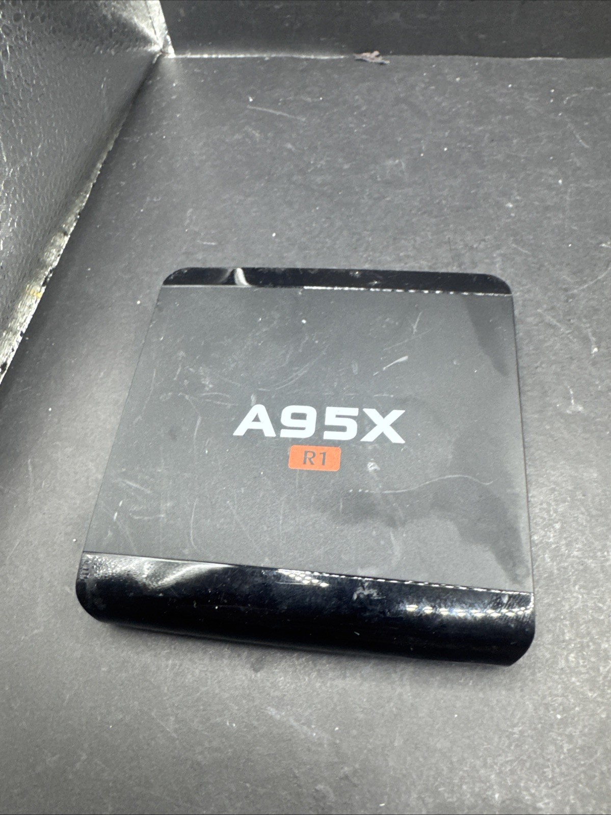 NEXBOX A95X -B7N TV BOX 8G Rom 1G Ram