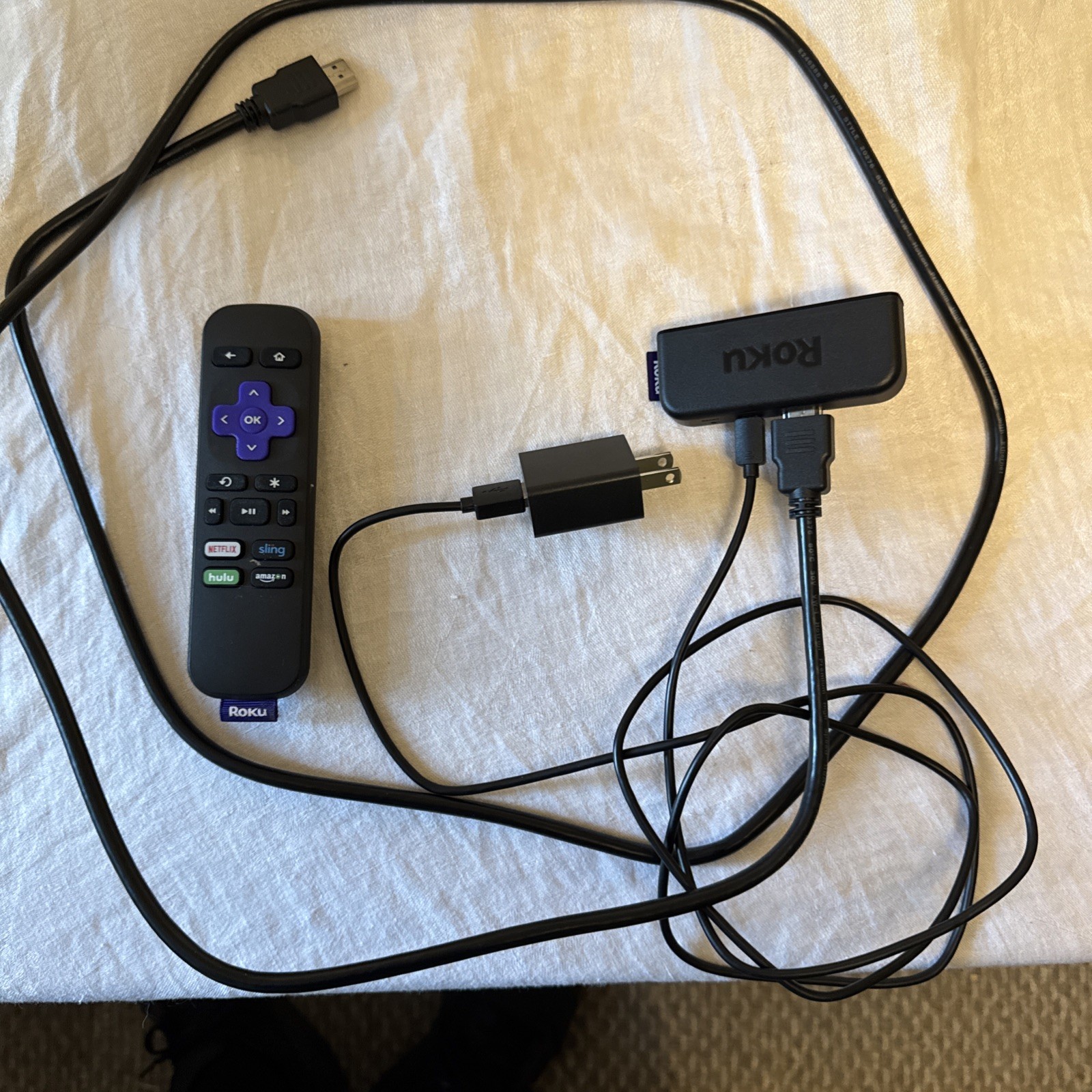 Roku Express 3900X Streaming Media Player w/ Remote, USB, & HDMI