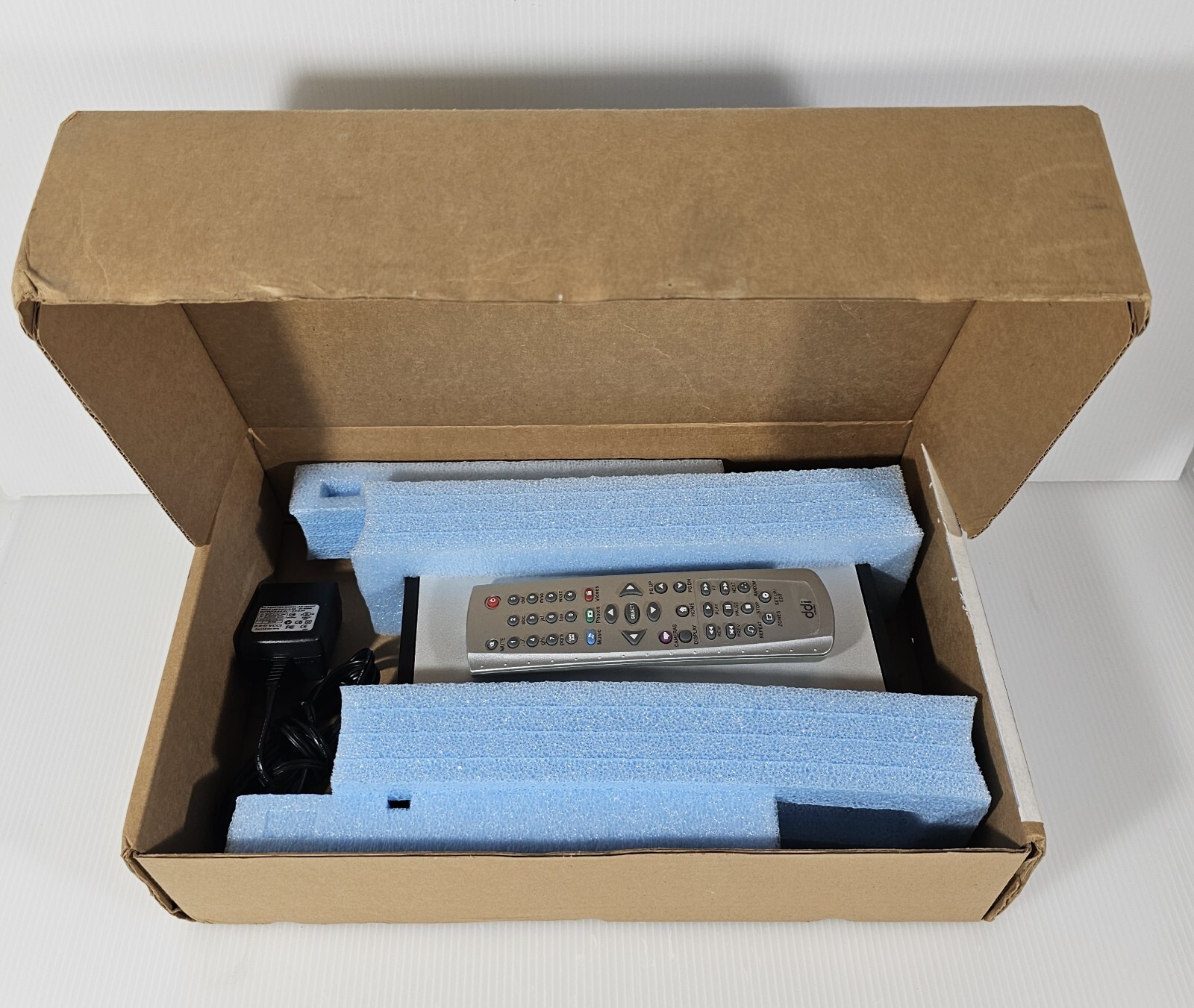Leviton Structured Media Digital Player with Remote Control