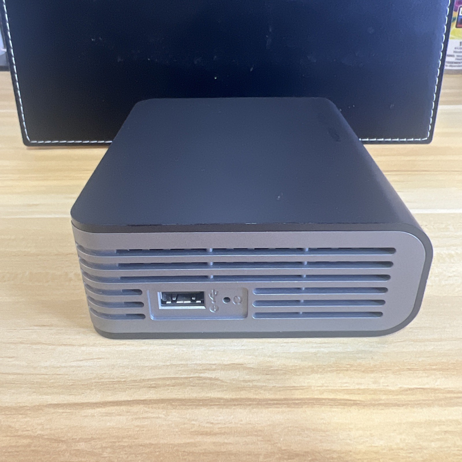 WD TV Live HD Media Player Digital -WDBAAN0000NBK-01- Unit ONLY tested