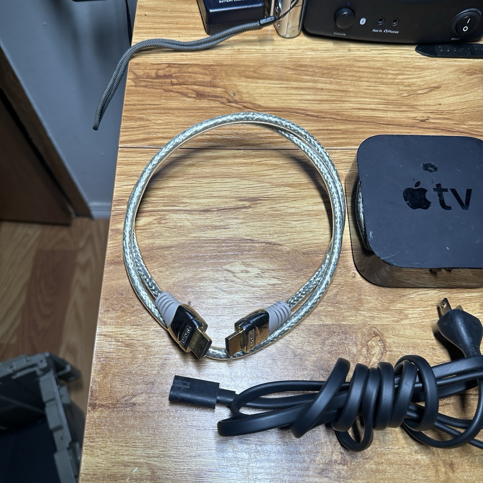 Apple TV (4th Generation) 32GB HD Media Streamer A1625 – Black (MR912LL/A)