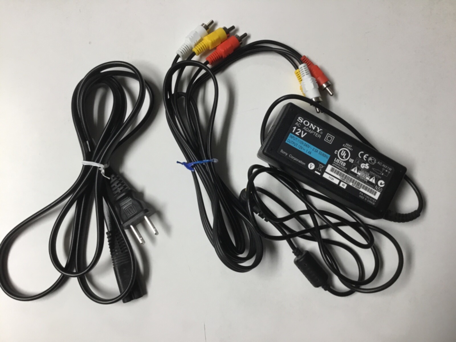 Sony SMP-N200 Network Media Player, Remote, Power Adapter, In Box Complete