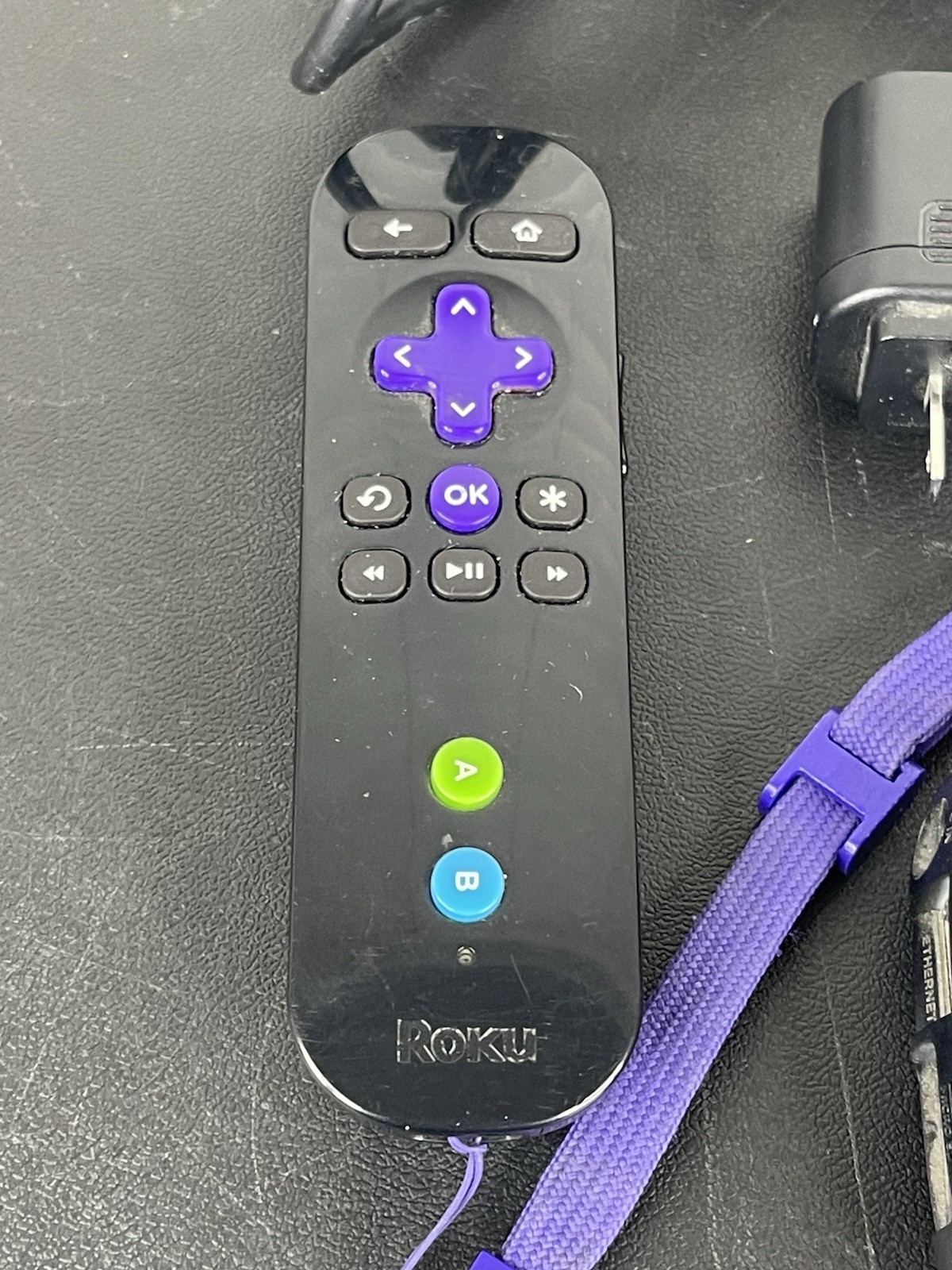 Roku 3 (4200X) Streaming Media Player With All Cords Works