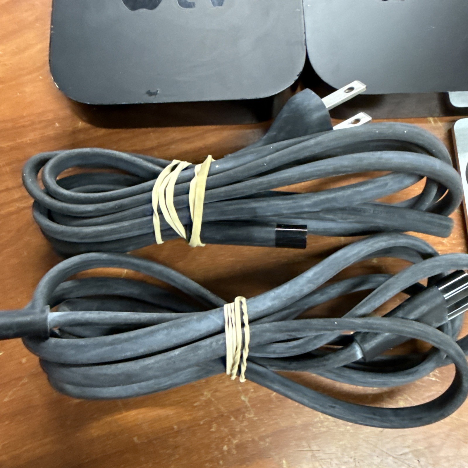 Lot of 2 Apple TV (3rd Generation, Model A1427) – Media Streamer 1 REMOTE