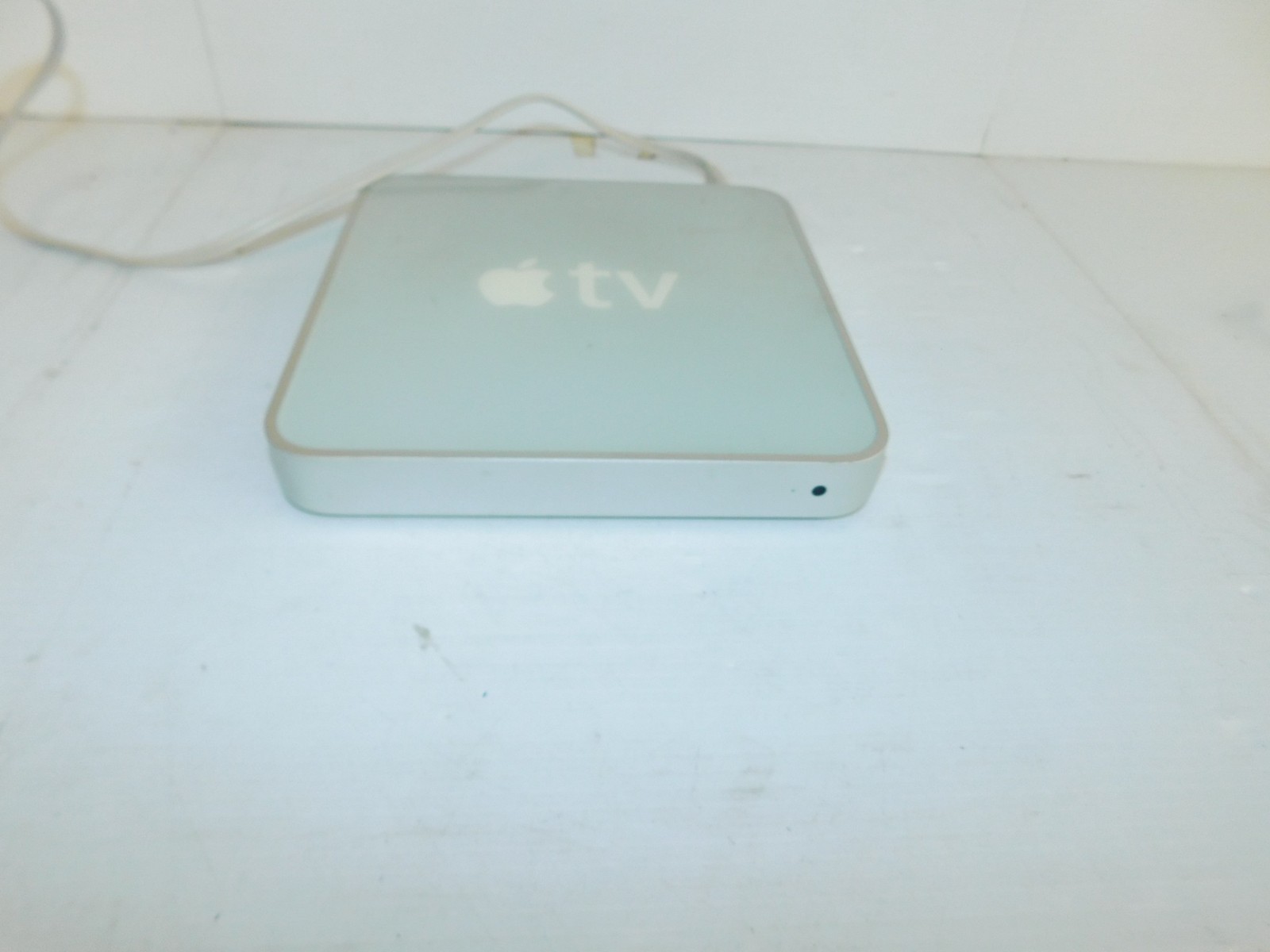 APPLE A1218 MEDIA STREAMING DEVICE – LOT OF 3 (PQY43)