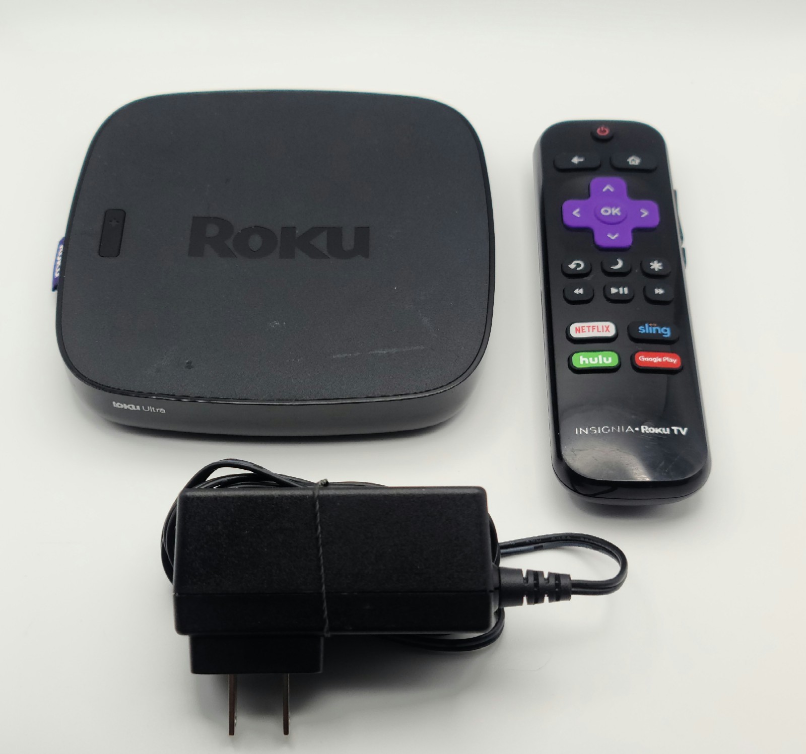 Roku Ultra 4640X 4K Streaming Media Player Remote Bundle – USED