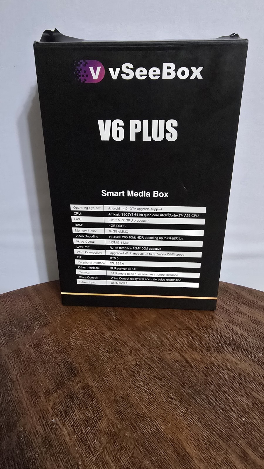 vSeeBox V6 Plus 64GB Android 14 8K HDR Media Box Wi-Fi Bluetooth Voice