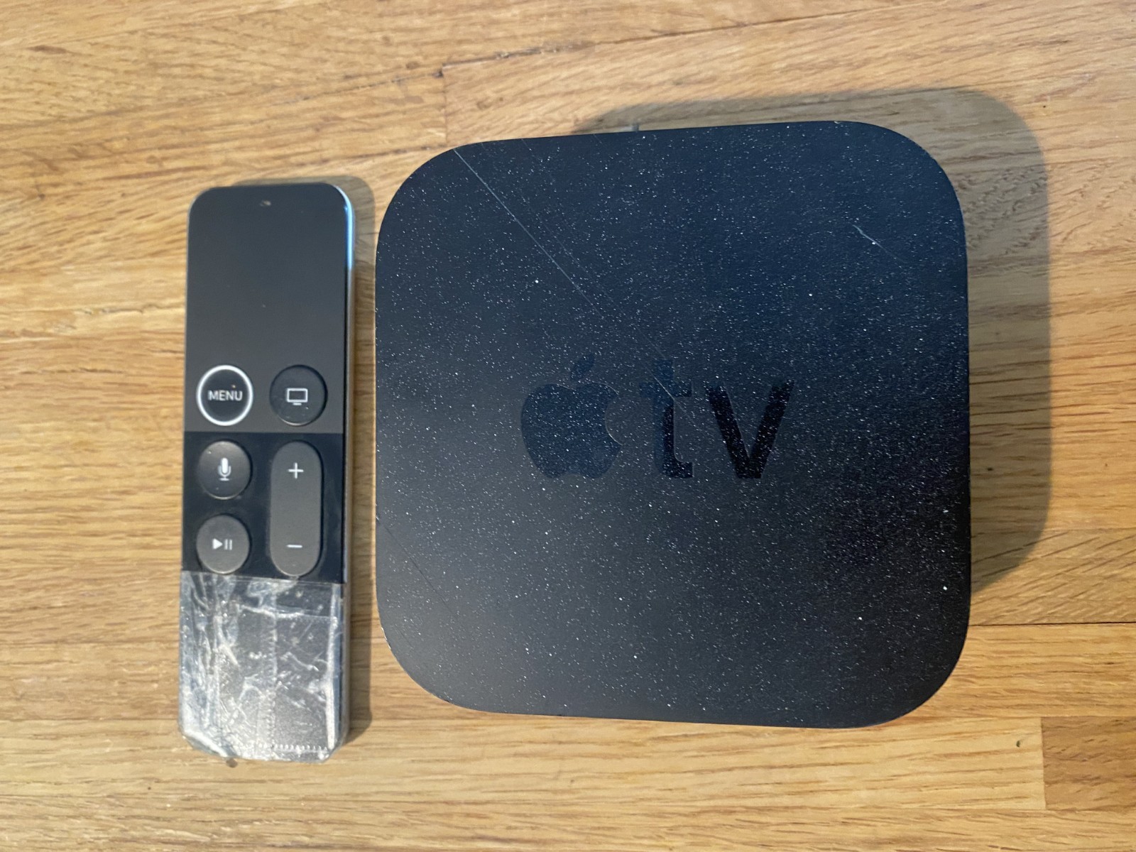 Apple TV (4th Generation) 32GB HD Media Streamer – Black (MR912LL/A)