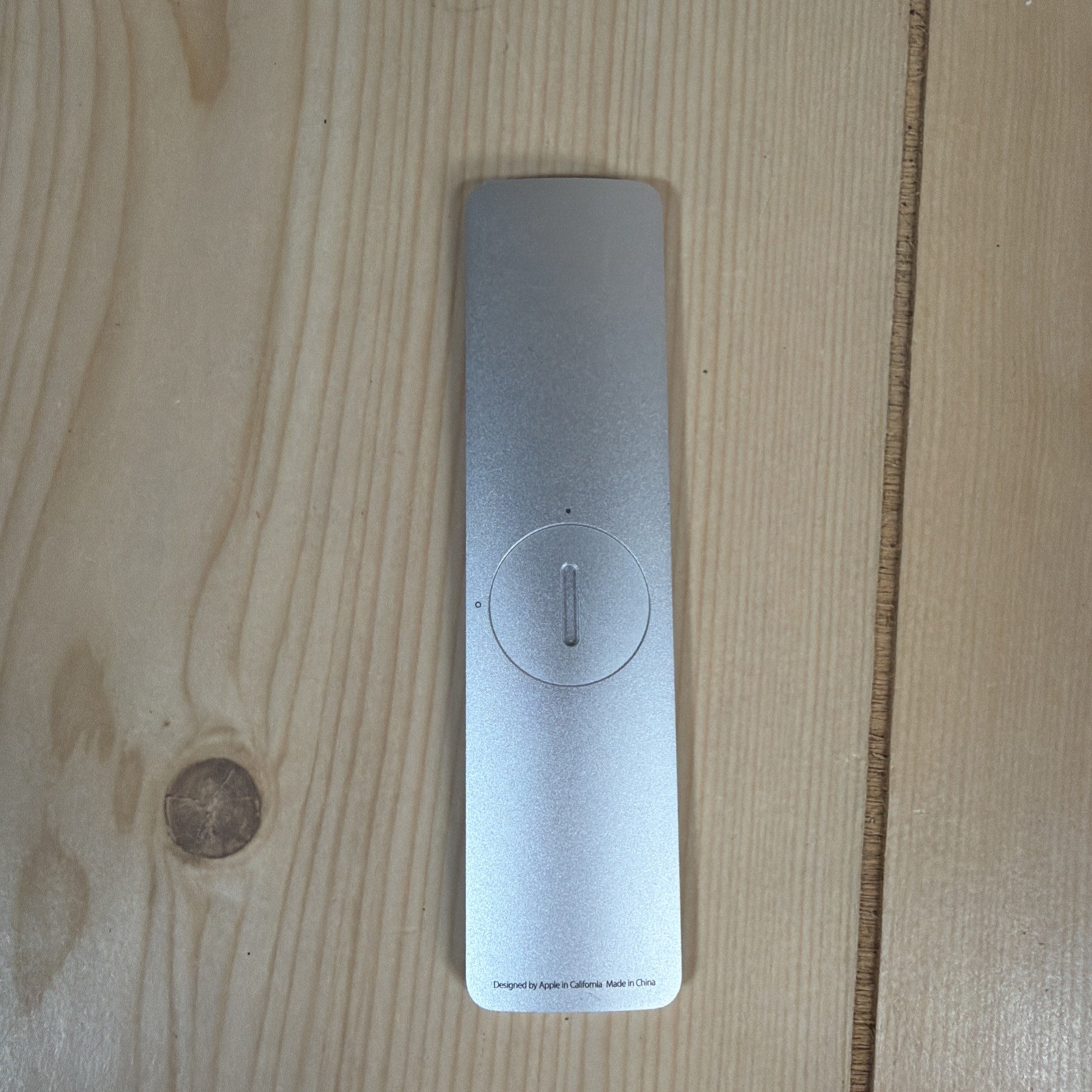 Apple TV 1st Generation A1469 Used/Working With Remote