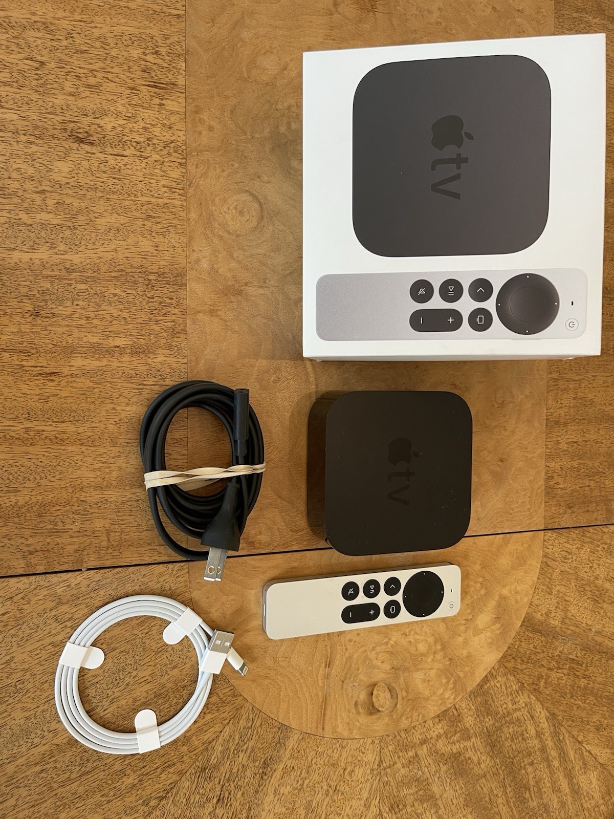 Apple TV HD 32GB 1080p 4th Gen Wi-Fi HDMI Streamer w/ Siri Remote A1625