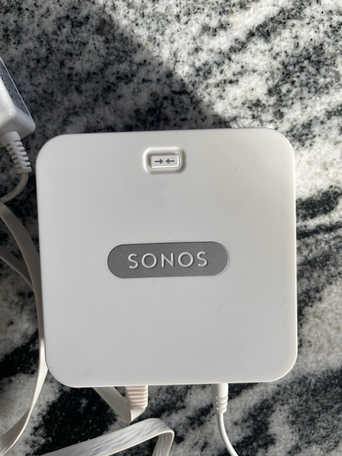 Sonos Wireless BRIDGE BR100 Multi-Room Digital Music System – White – w/ Charger