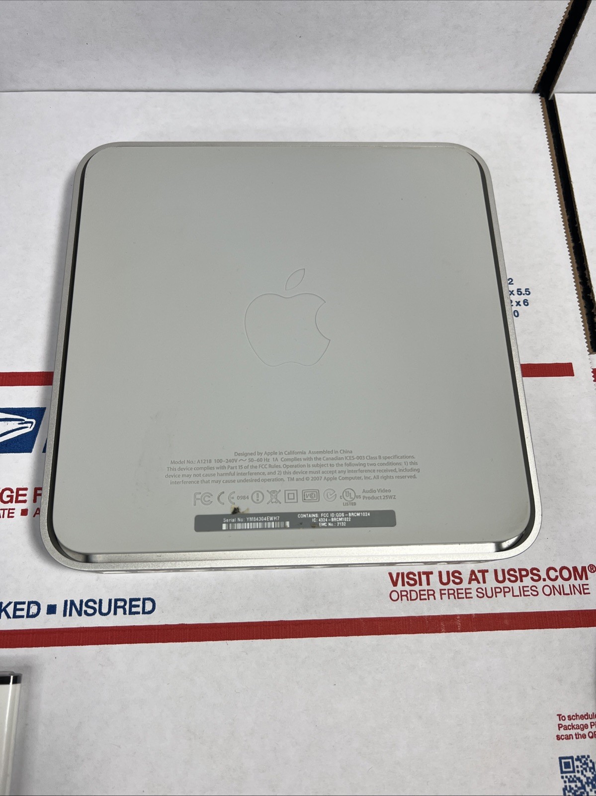 Apple TV A1218 1st Generation 160GB HD Streamer W/ Remote – SAME DAY SHIP