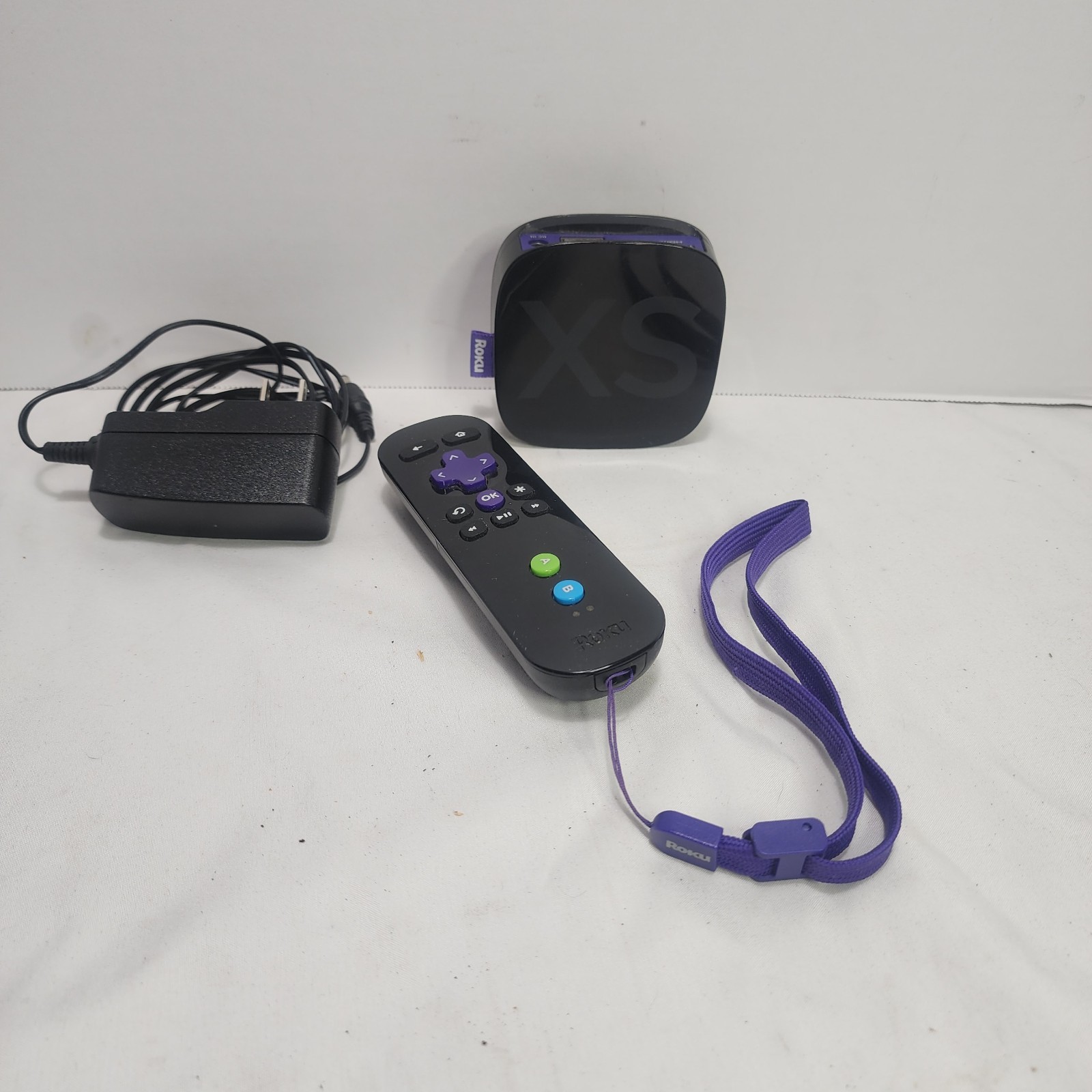 Roku 2 XS 2nd Generation Media Streamer 3100X – Remote + Lanyard & Power Supply