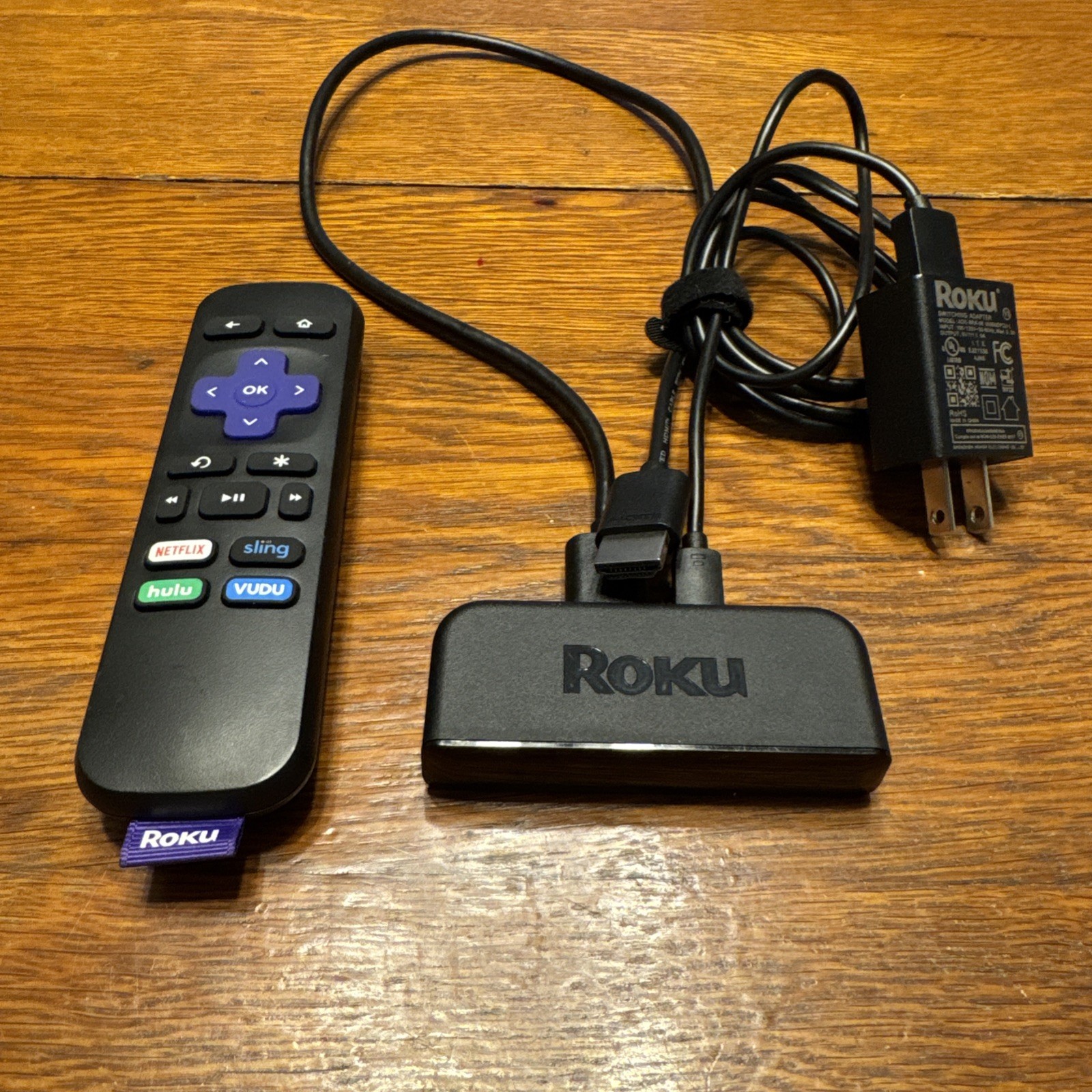ROKU Express 3900X Wifi Streaming w/ Remote, Power Cord, HDMI Cable TESTED