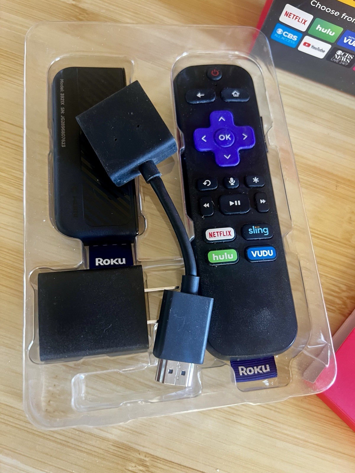 New Roku Premiere+ Digital Media Streamer with Voice Remote 4K/HDR/HD- 3921RW