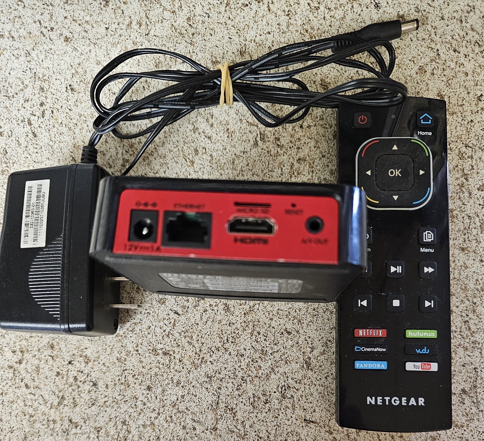 Netgear Neotv Streaming Player NTV200-Unit Only- with remote & with Pwr Crd.