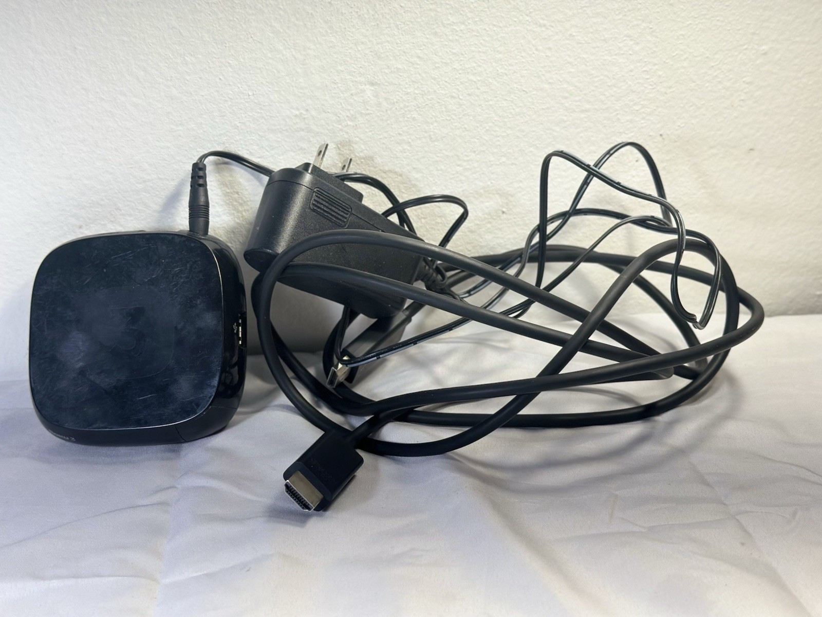 Roku 3 Streaming Media Player 4200X w/ Power Adapter & HDMI Cable – Tested Works