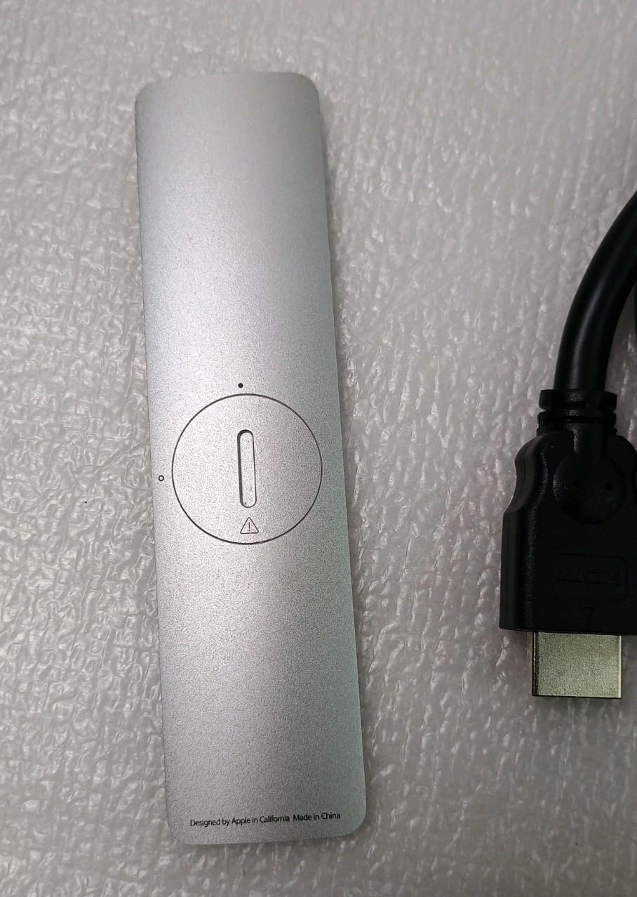 Apple TV HD 4th Gen 32GB Model A1625 Power Cord HDMI Cable & Remote, Reset
